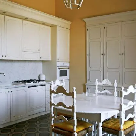 Villa Moresca וילה סן צ'זריו די לצ'ה