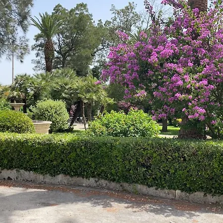 Villa Moresca * סן צ'זריו די לצ'ה